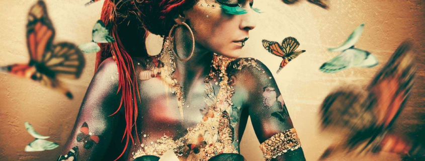 Woman with Butterflies - Jaime Ibarra - Art Center Hoorn
